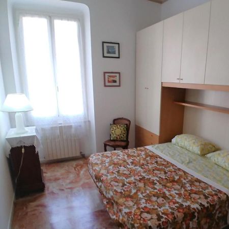 La Romantica Леванто Екстериор снимка